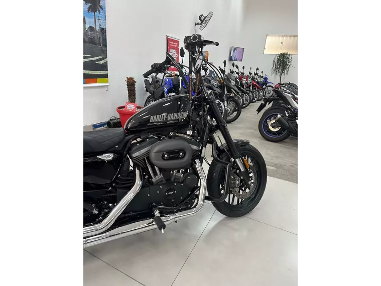 Harley-Davidson Sportster 1200 Preto 6