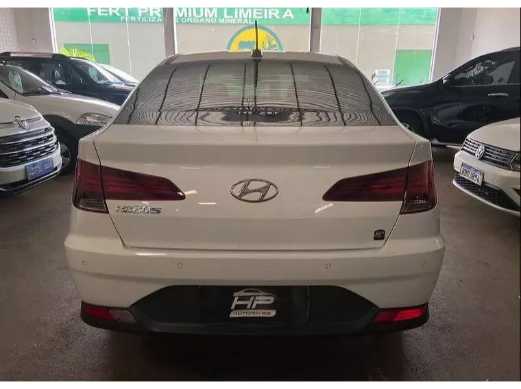 Hyundai HB20S Branco 8