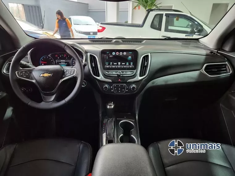 Chevrolet Equinox Preto 2