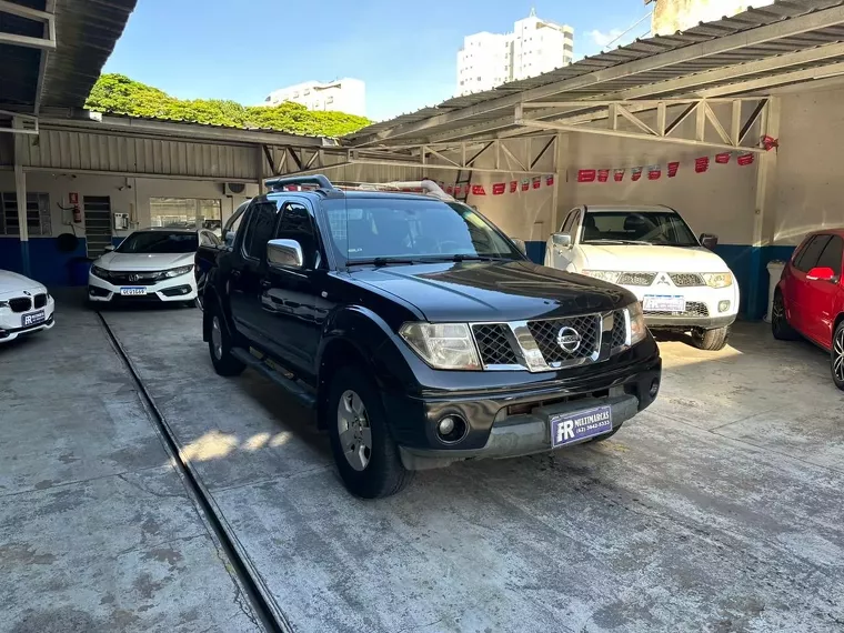 Nissan Frontier Prata 1