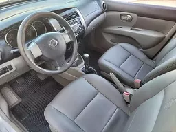 Nissan Livina