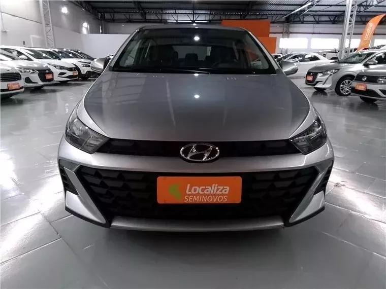 Hyundai HB20 Prata 15