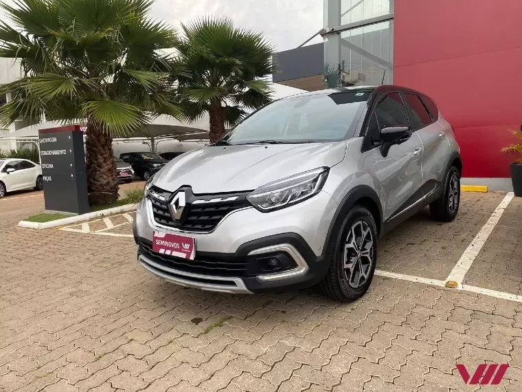 Renault Captur Prata 6