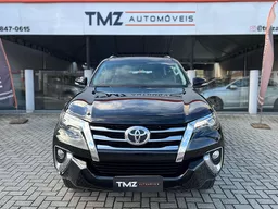 Toyota Hilux SW4
