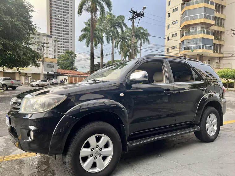 Toyota Hilux SW4 Preto 7