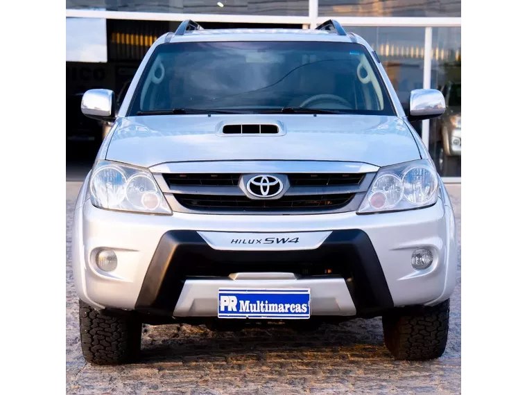 Toyota Hilux SW4 Prata 14