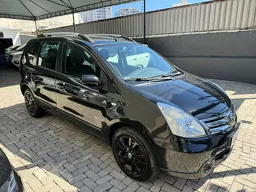 Nissan Livina