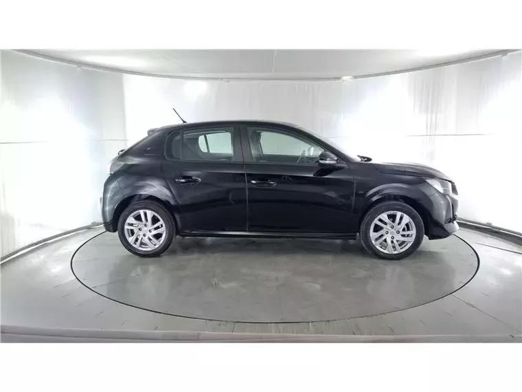 Peugeot 208 Preto 1