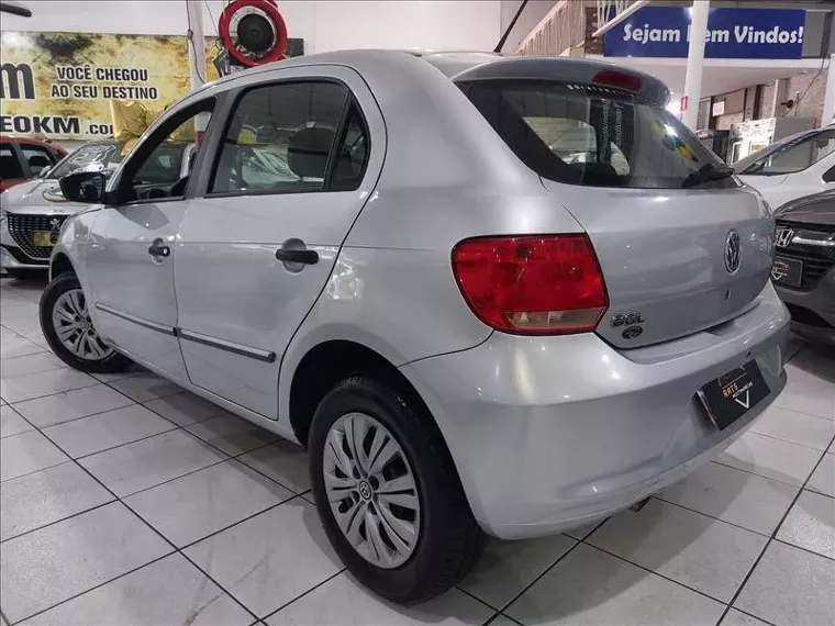 Volkswagen Gol Prata 3