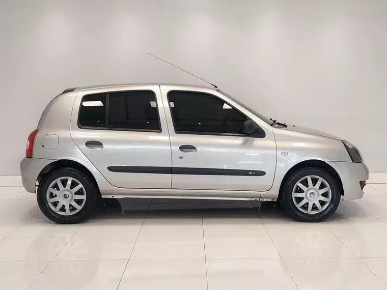 Renault Clio Prata 3