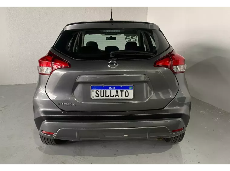 Nissan Kicks Cinza 10