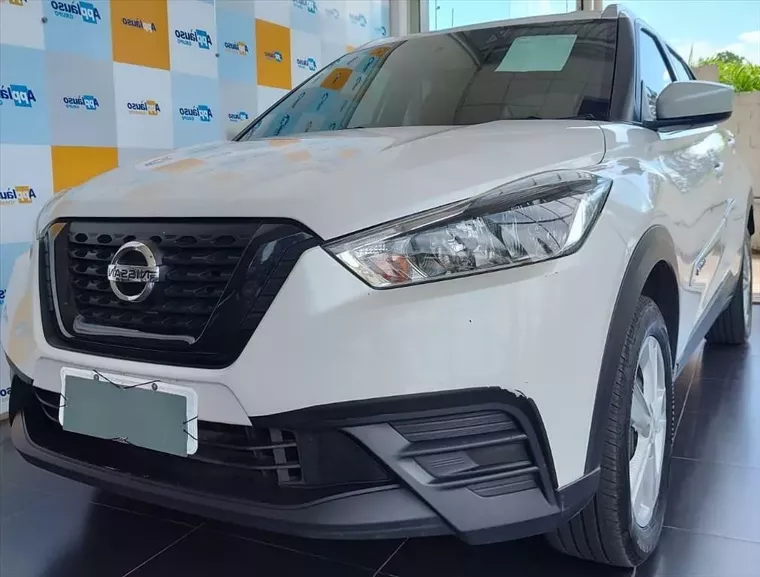 Nissan Kicks Branco 8