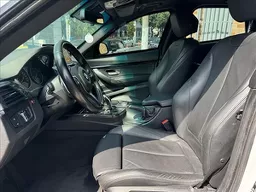 BMW 328i