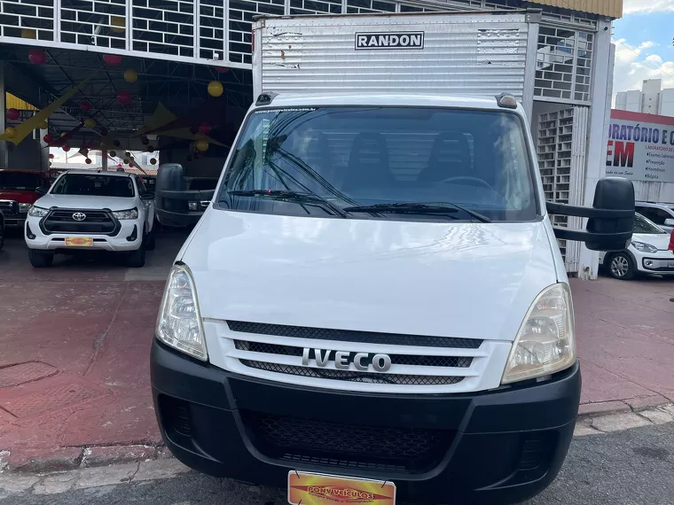 Iveco Daily Branco 15