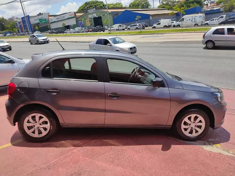 Volkswagen Gol Cinza 16