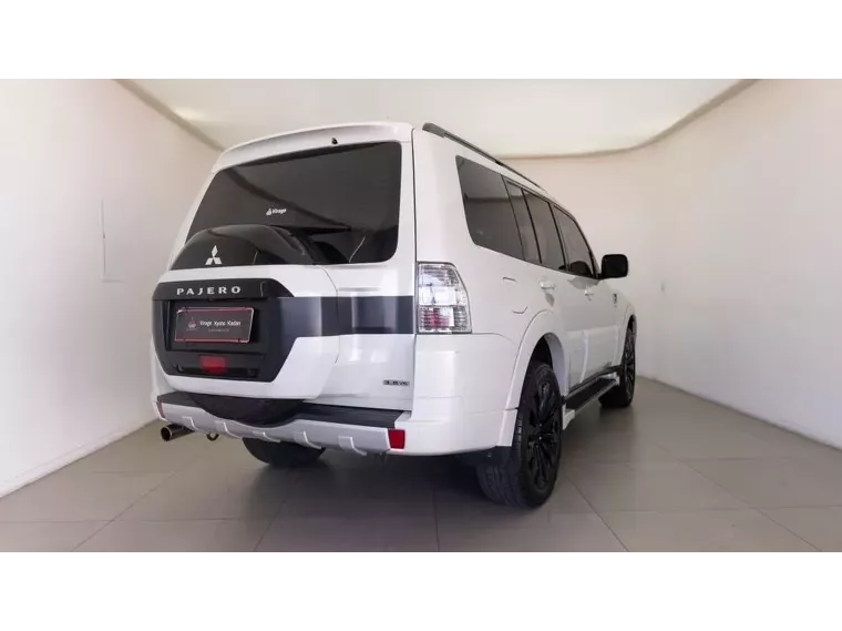 Mitsubishi Pajero Full Branco 14