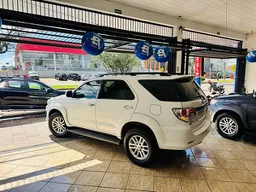 Toyota Hilux SW4