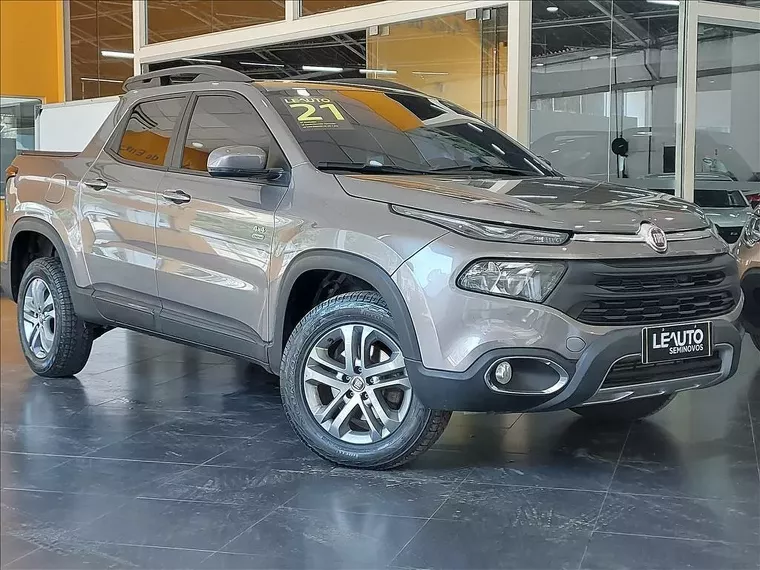 Fiat Toro Cinza 8