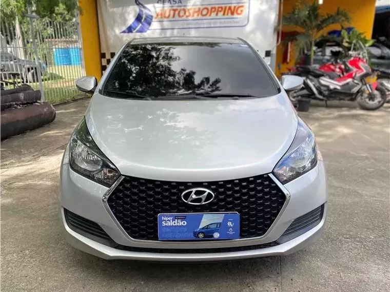 Hyundai HB20S Prata 5