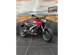 Bajaj Dominar