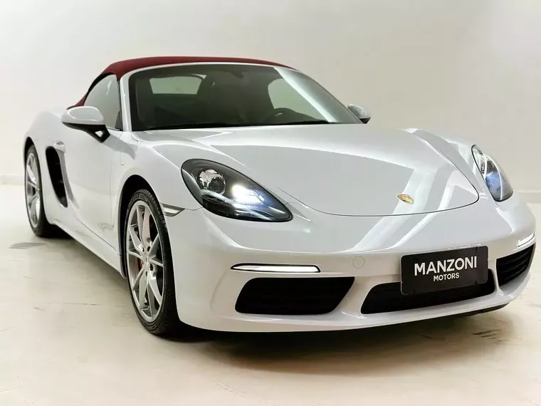 Porsche 718 Branco 36