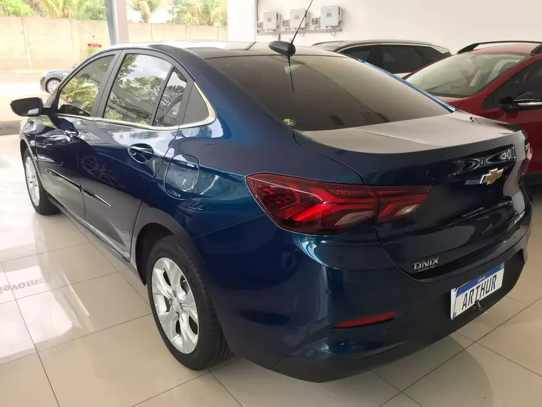 Chevrolet Onix Azul 8