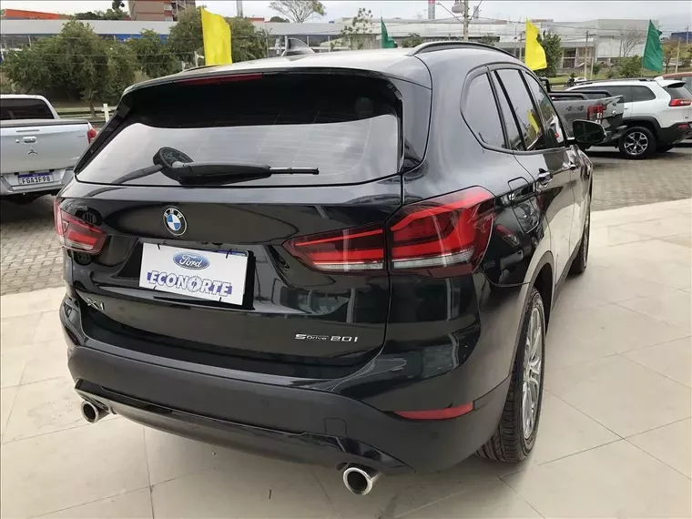 BMW X1 Preto 5