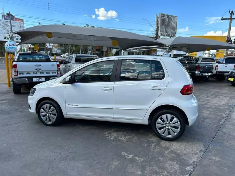 Volkswagen Fox Branco 15