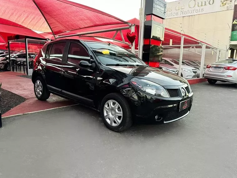 Renault Sandero Preto 10