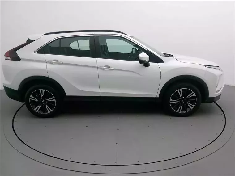 Mitsubishi Eclipse Cross Branco 5