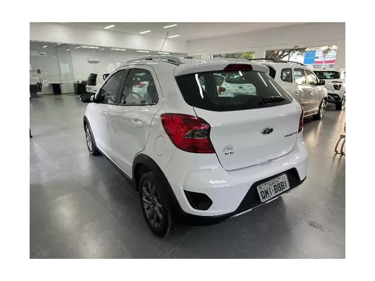 Ford KA Branco 5