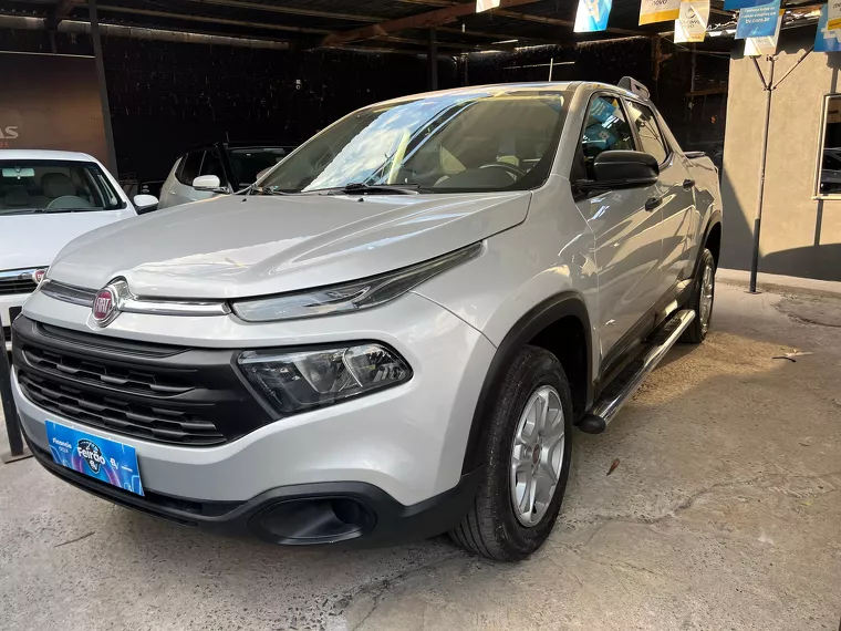 Fiat Toro Prata 1