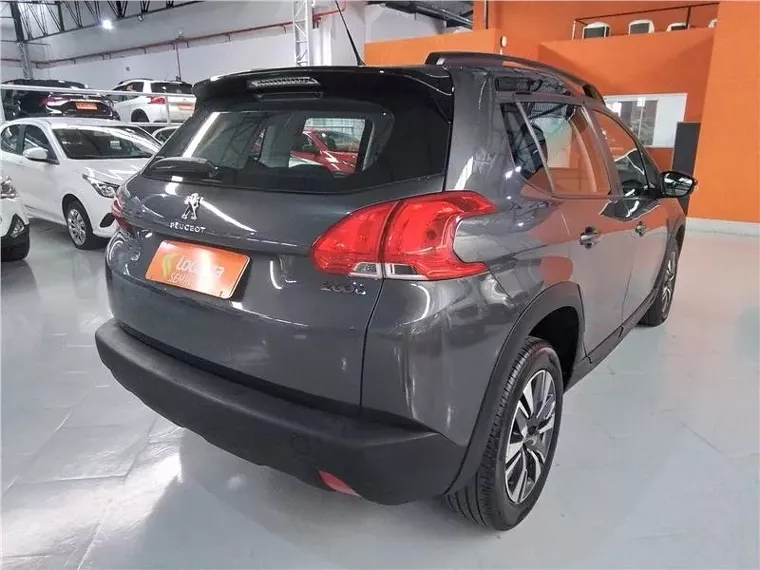 Peugeot 2008 Cinza 13