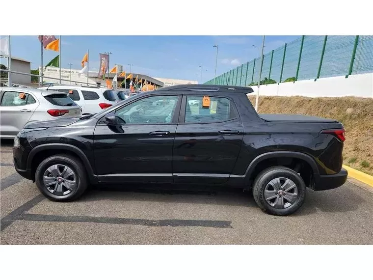 Fiat Toro Preto 5