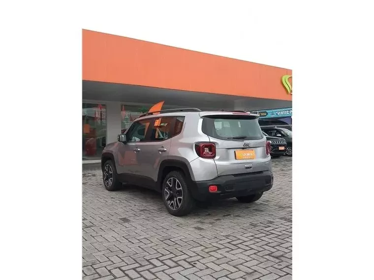 Jeep Renegade Prata 10