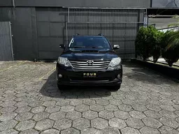 Toyota Hilux SW4