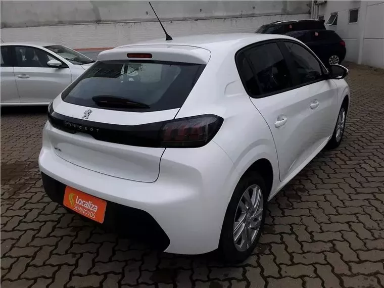 Peugeot 208 Branco 3