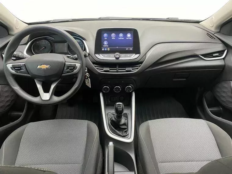 Chevrolet Onix Preto 4