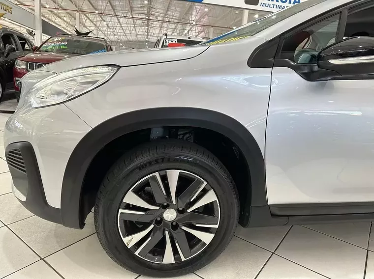 Peugeot 2008 Prata 3