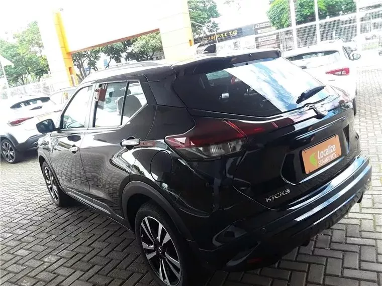 Nissan Kicks Preto 6