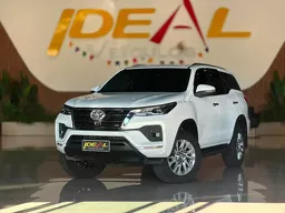 Toyota Hilux SW4