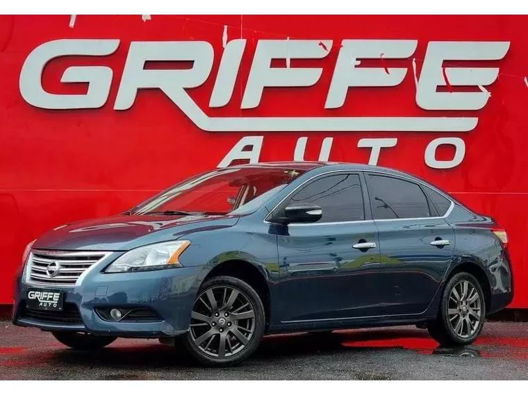 Nissan Sentra Azul 3