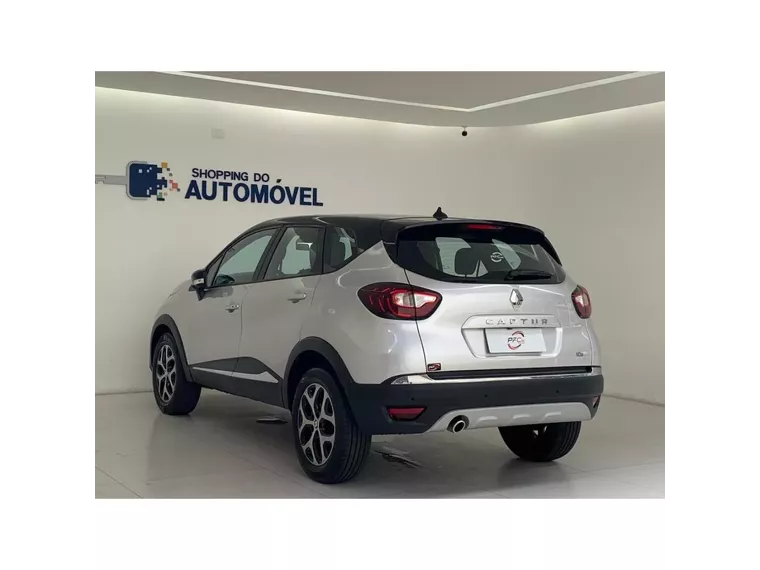 Renault Captur Prata 11