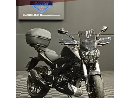 Bajaj Dominar