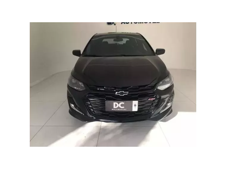 Chevrolet Onix Preto 1