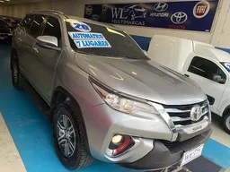 Toyota Hilux SW4