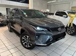 Toyota Hilux SW4