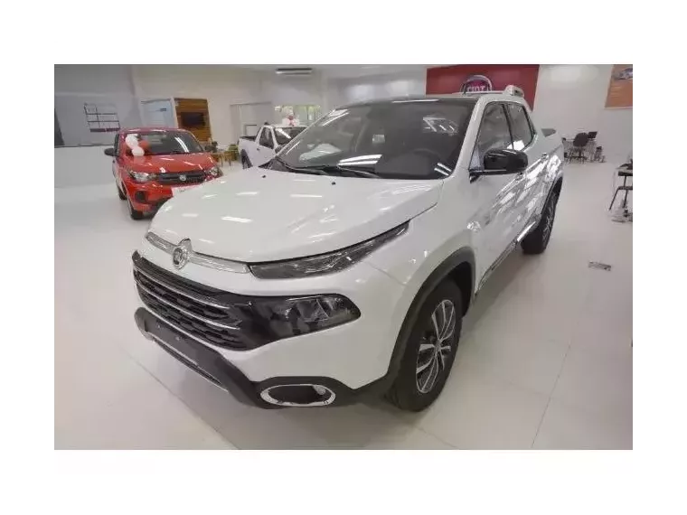 Fiat Toro Branco 1