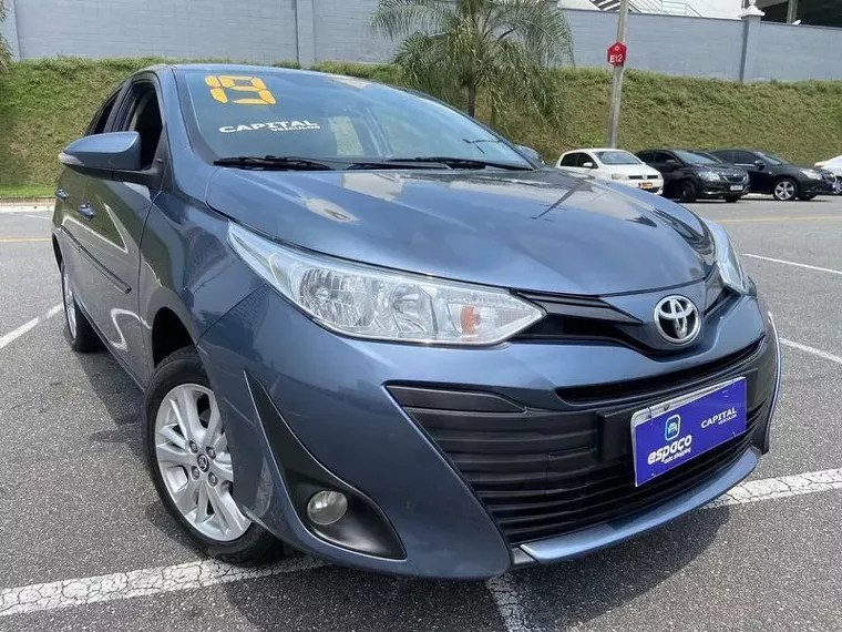 Toyota Yaris Azul 6