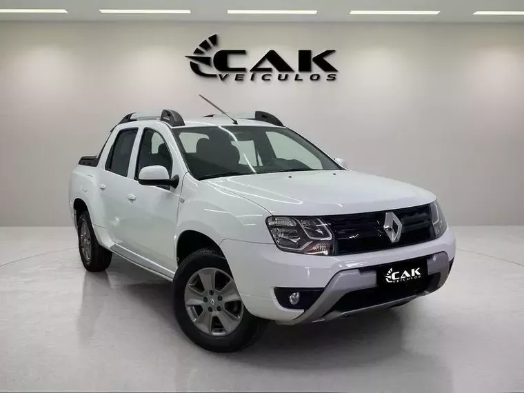 Renault Duster Oroch Branco 3